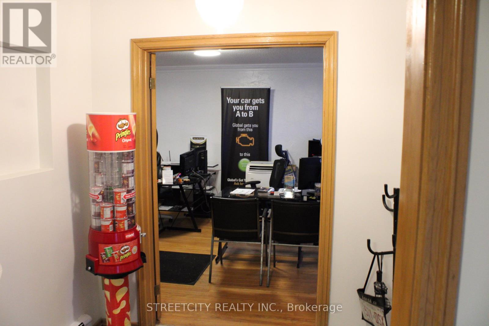 443 Exeter Road Property Photo 12