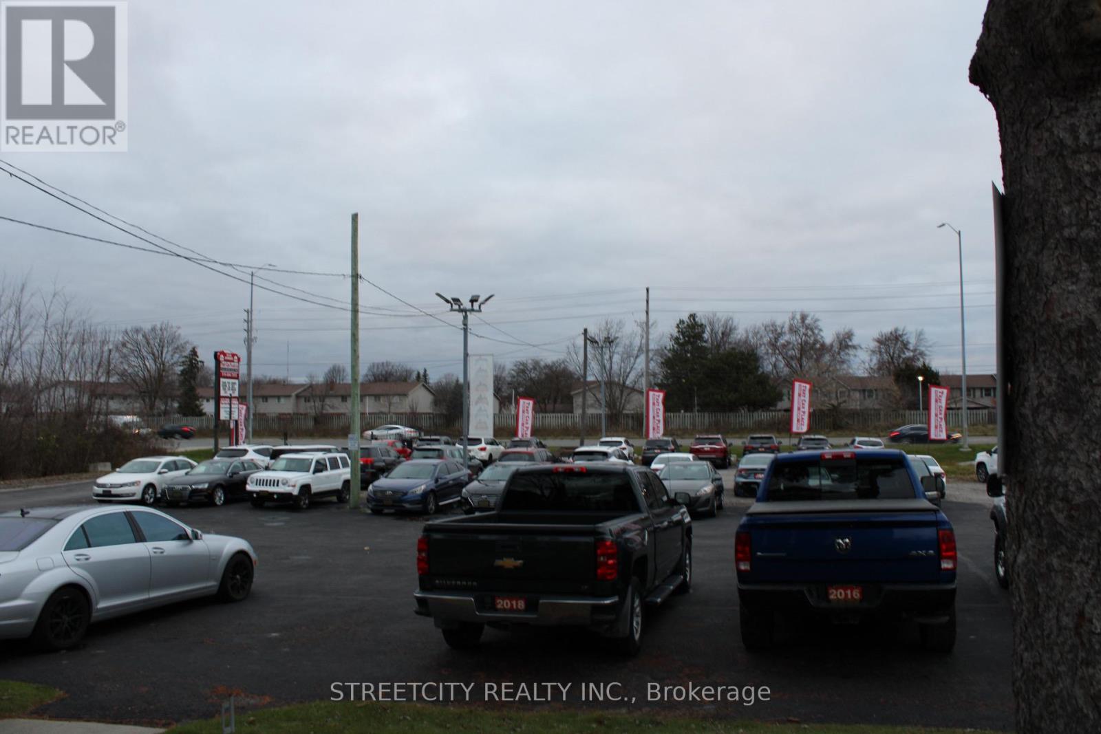 443 Exeter Road Property Photo 19
