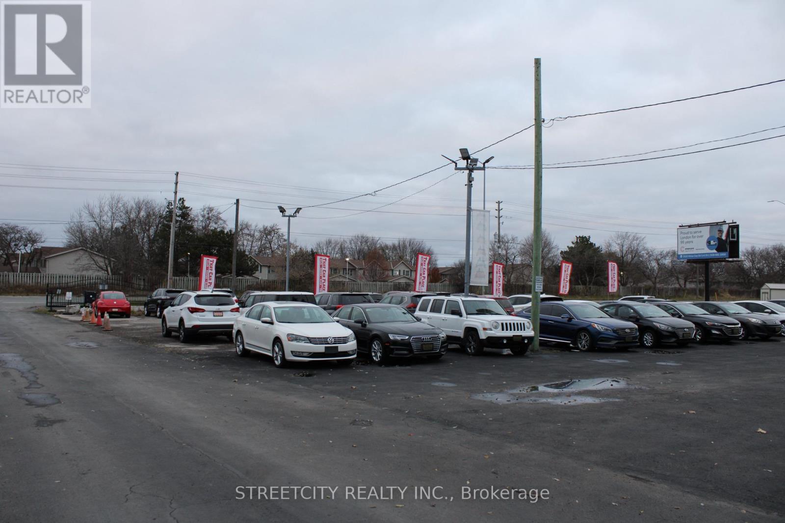 443 Exeter Road Property Photo 22