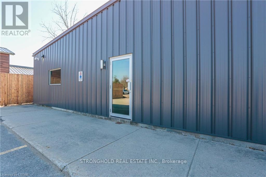 9911 Oxbow Drive Property Photo 27