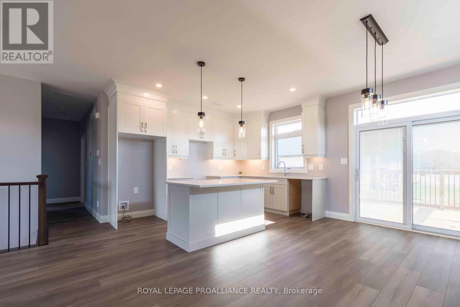 23 Mackenzie John Crescent Property Photo 7