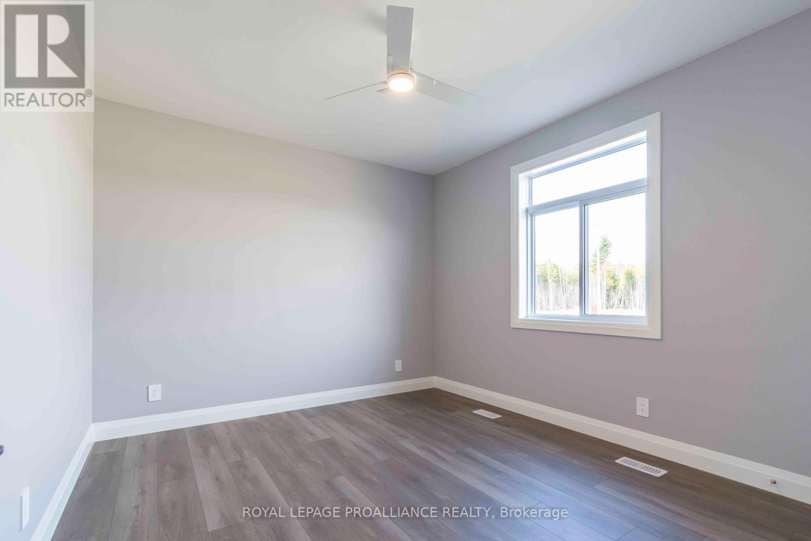 23 Mackenzie John Crescent Property Photo 17