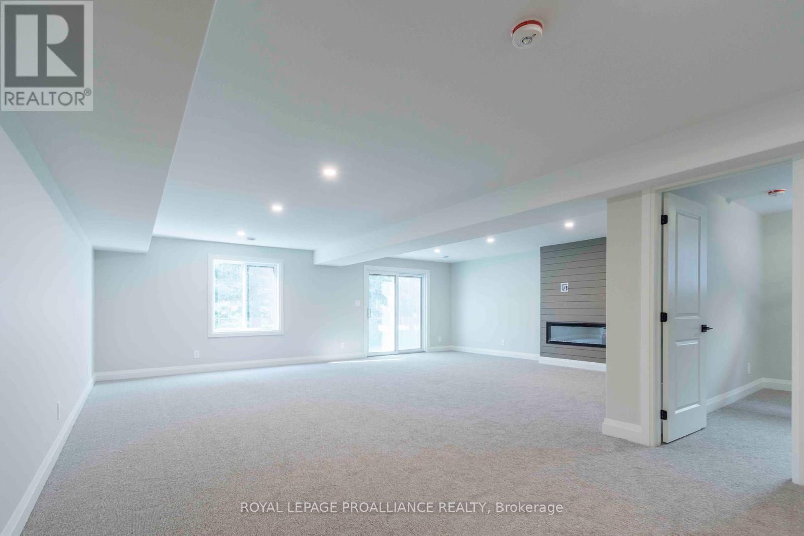 14 Mackenzie John Crescent Property Photo 22