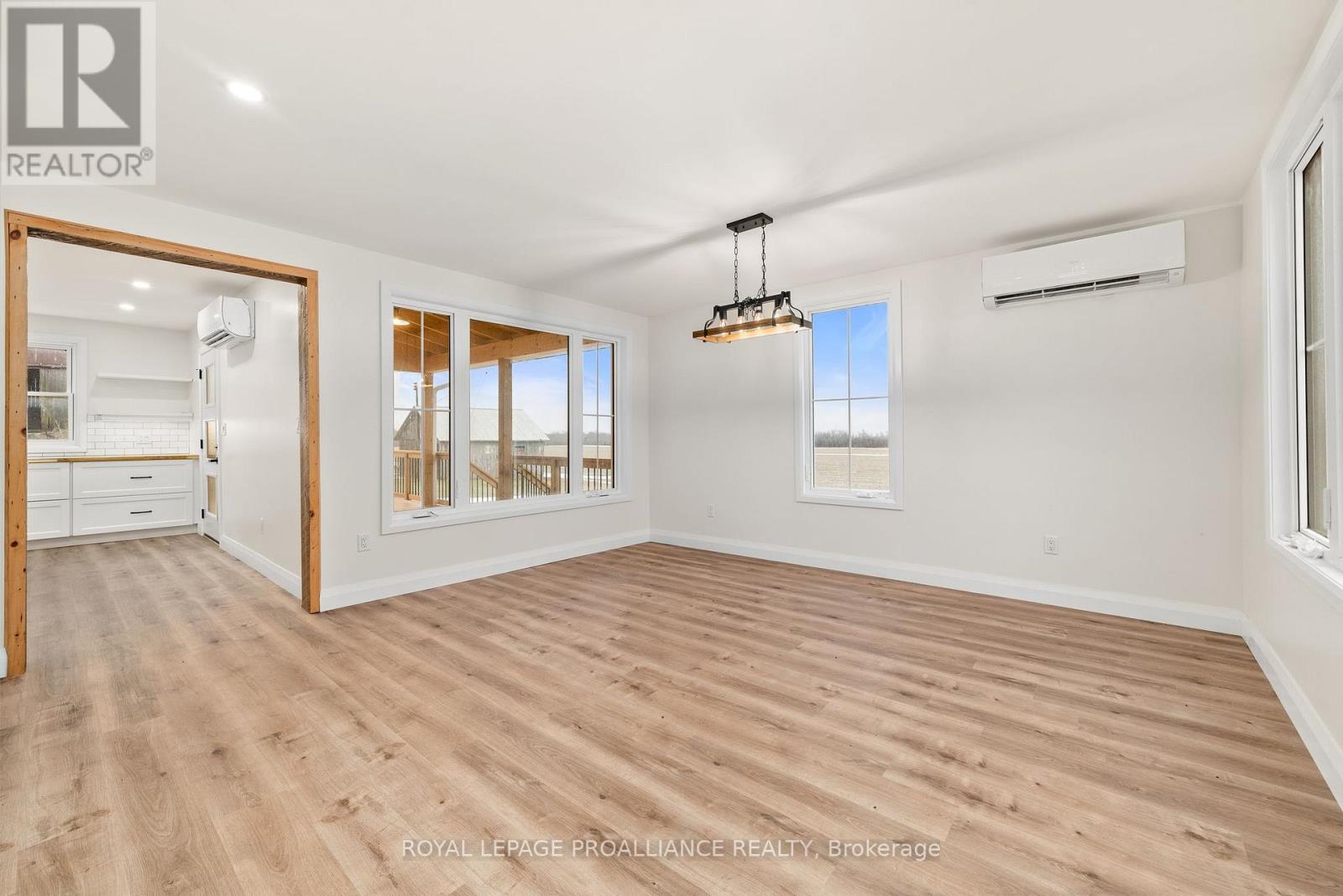 2961 Victoria Road Property Photo 16