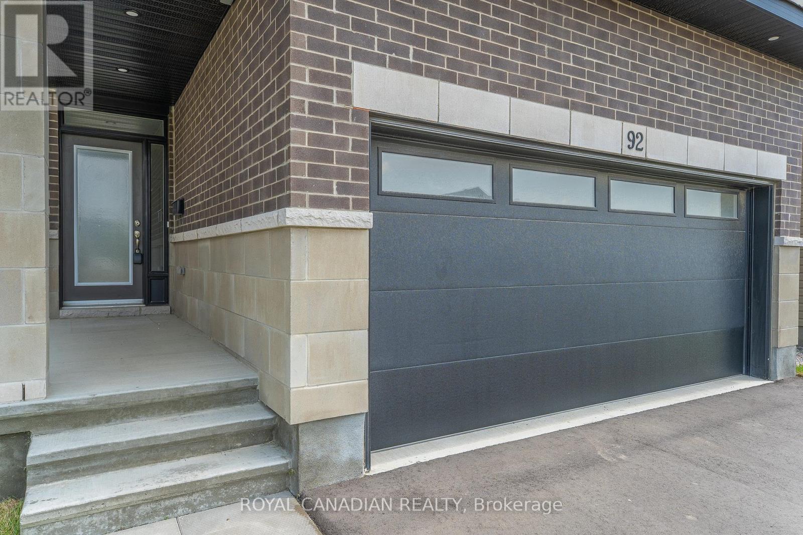 92 Big Dipper Street Property Photo 4