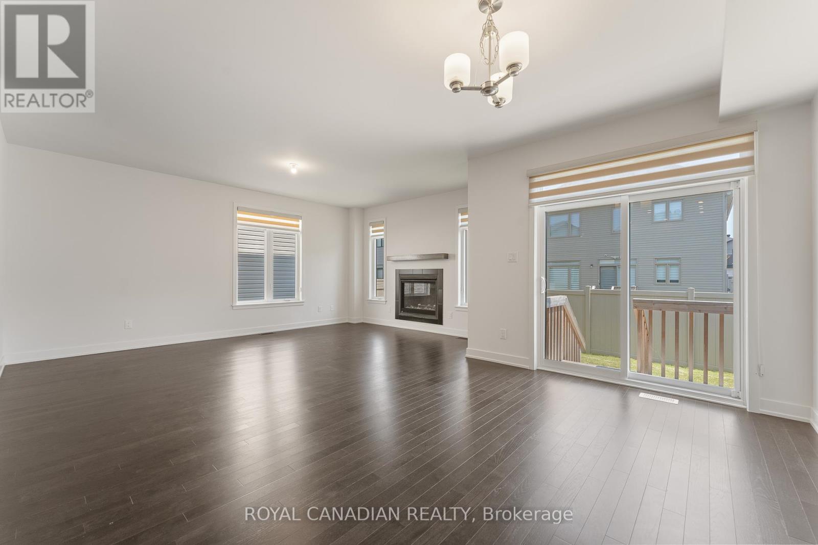 92 Big Dipper Street Property Photo 9