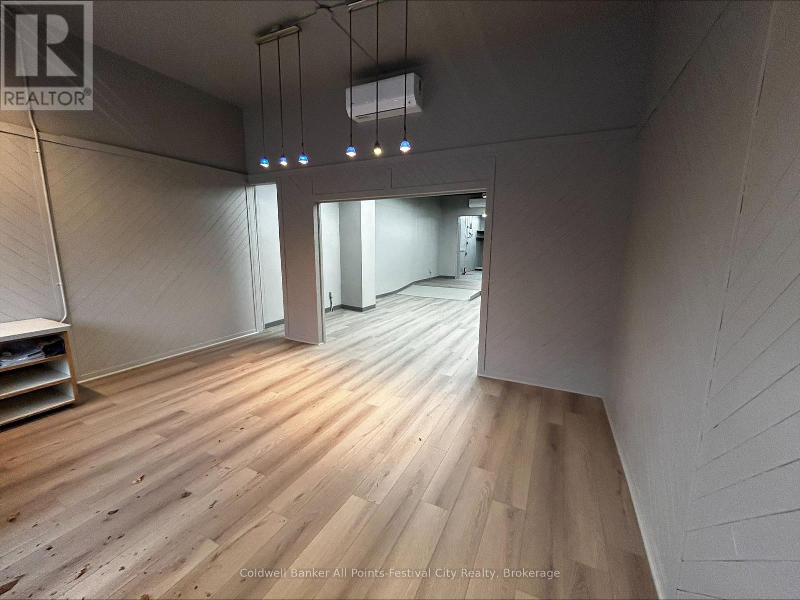 38 West Street Property Photo 5