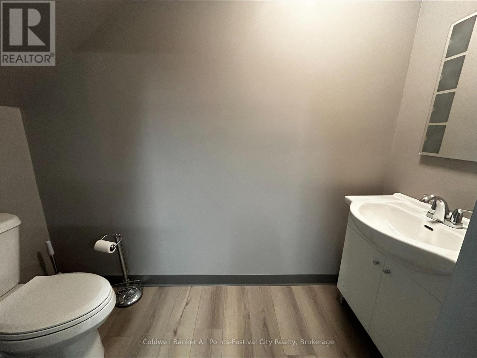 38 West Street Property Photo 6