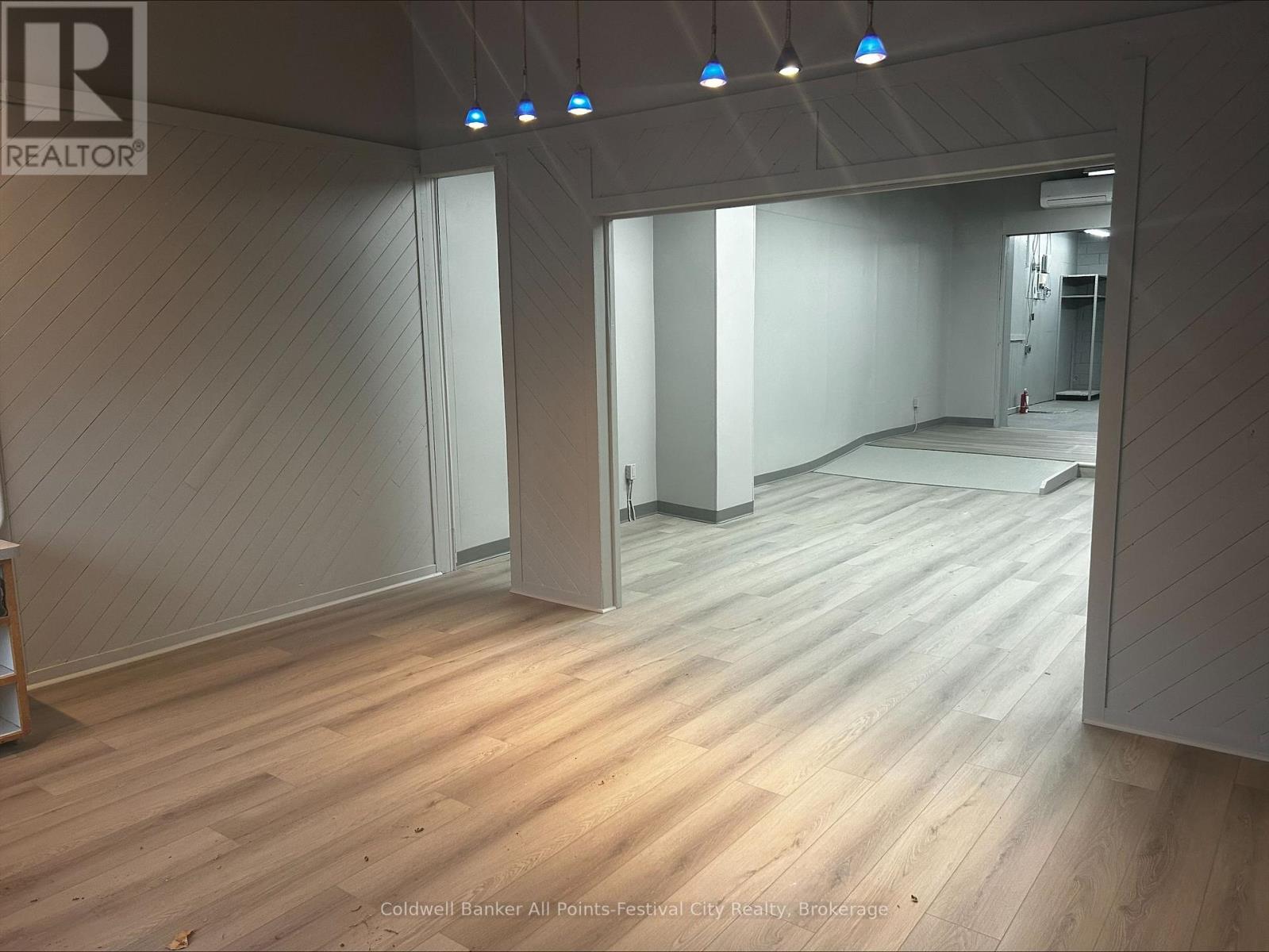 38 West Street Property Photo 8
