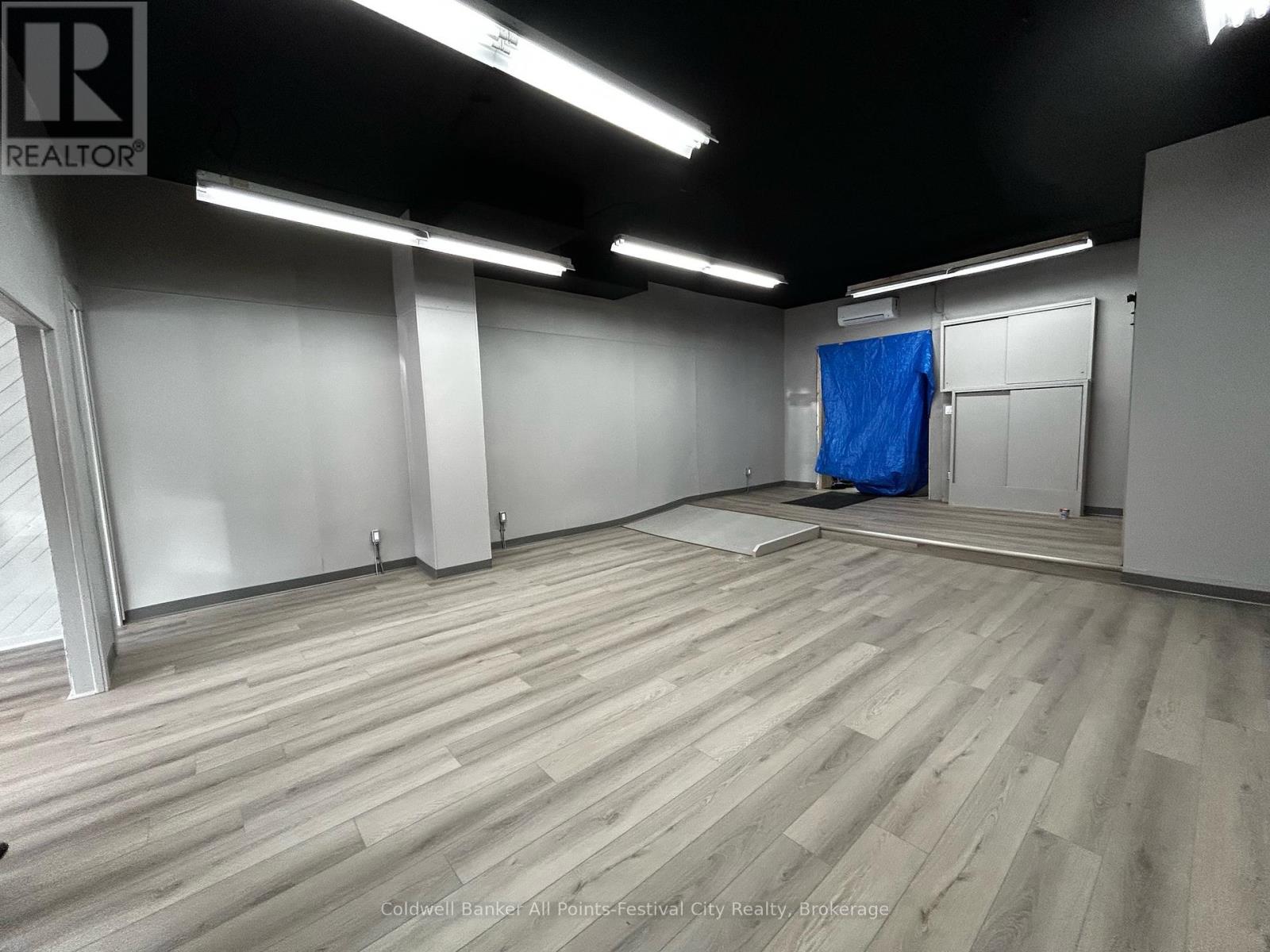 38 West Street Property Photo 9