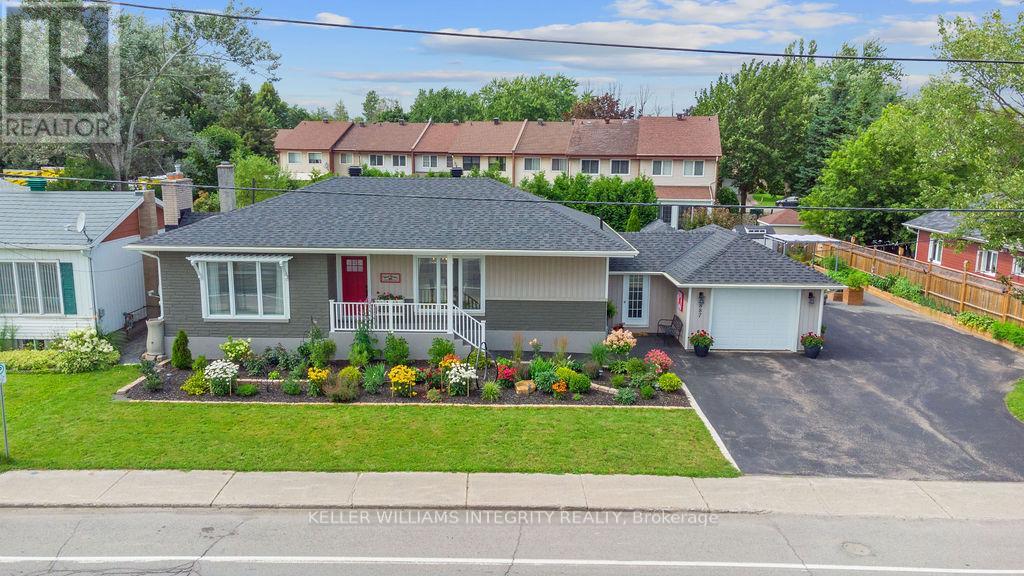 887 Notre Dame Street Property Photo 1
