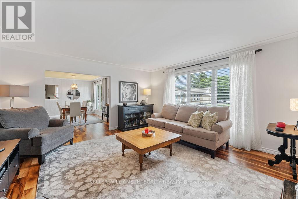 887 Notre Dame Street Property Photo 14