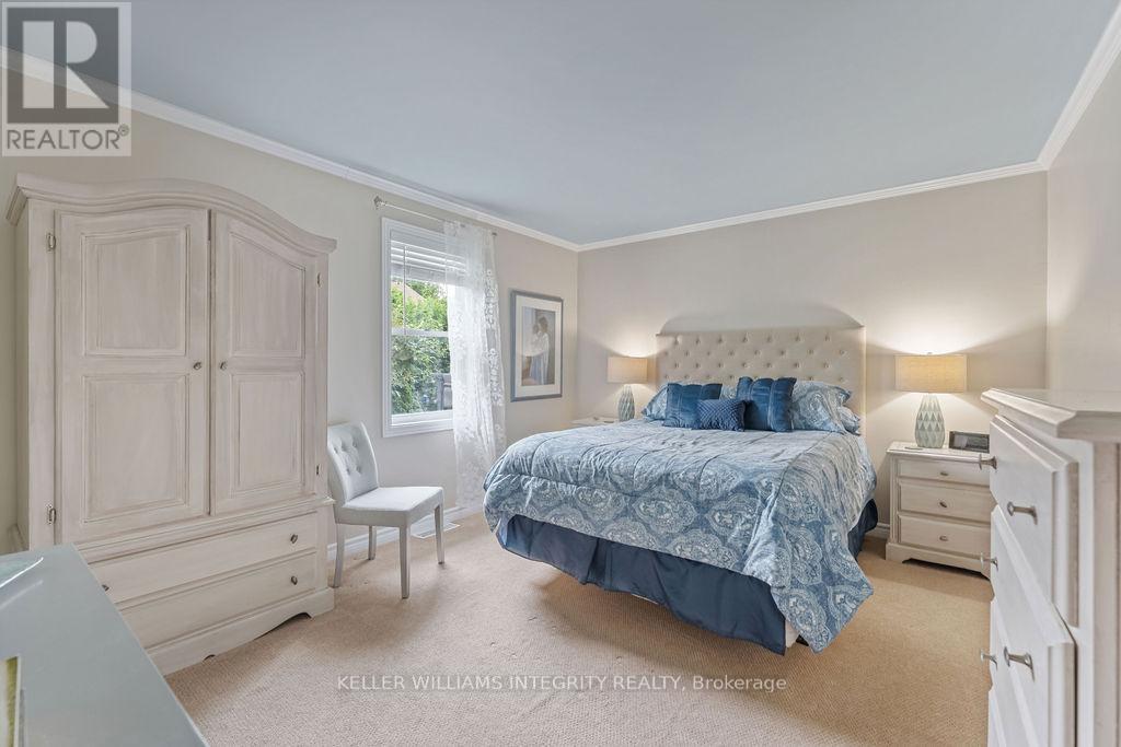 887 Notre Dame Street Property Photo 20