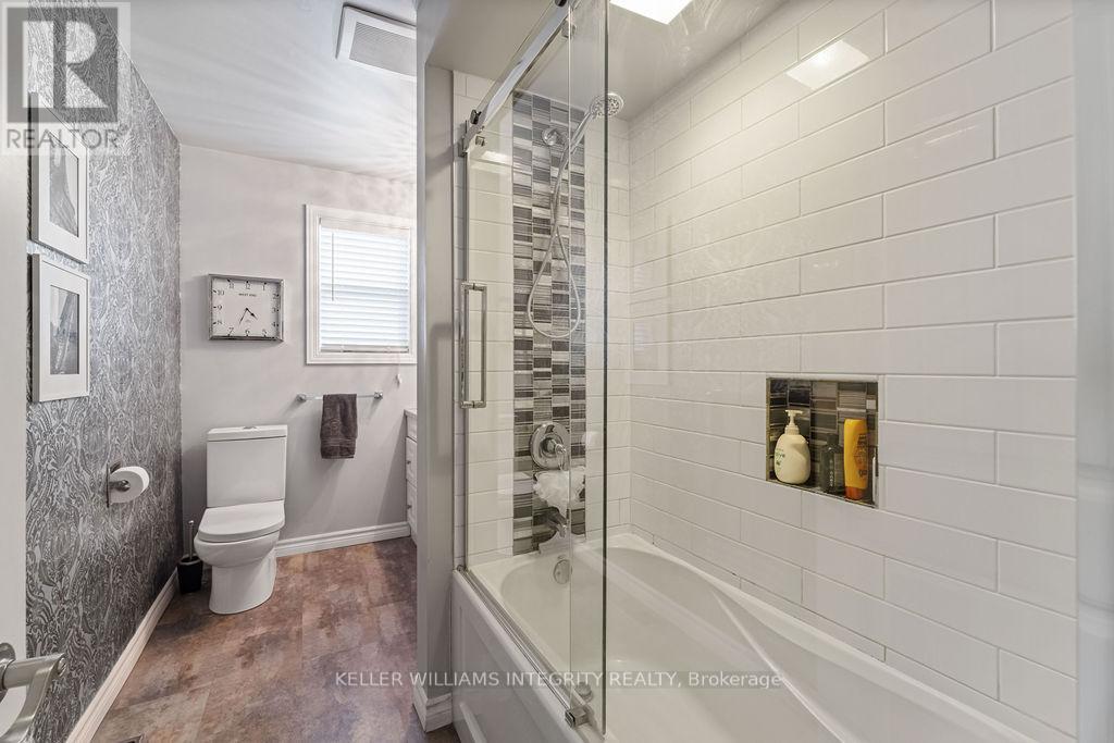 887 Notre Dame Street Property Photo 25