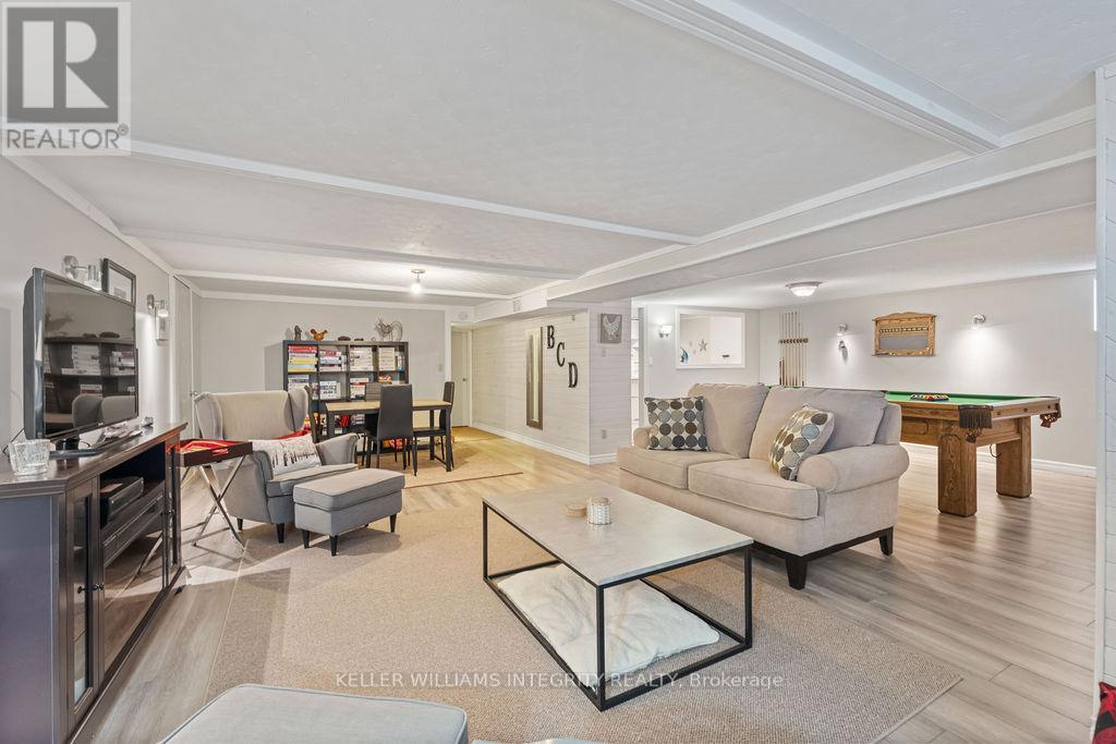 887 Notre Dame Street Property Photo 26