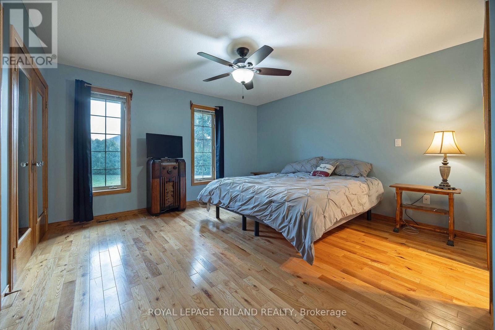 22164 Dundonald Road Property Photo 16