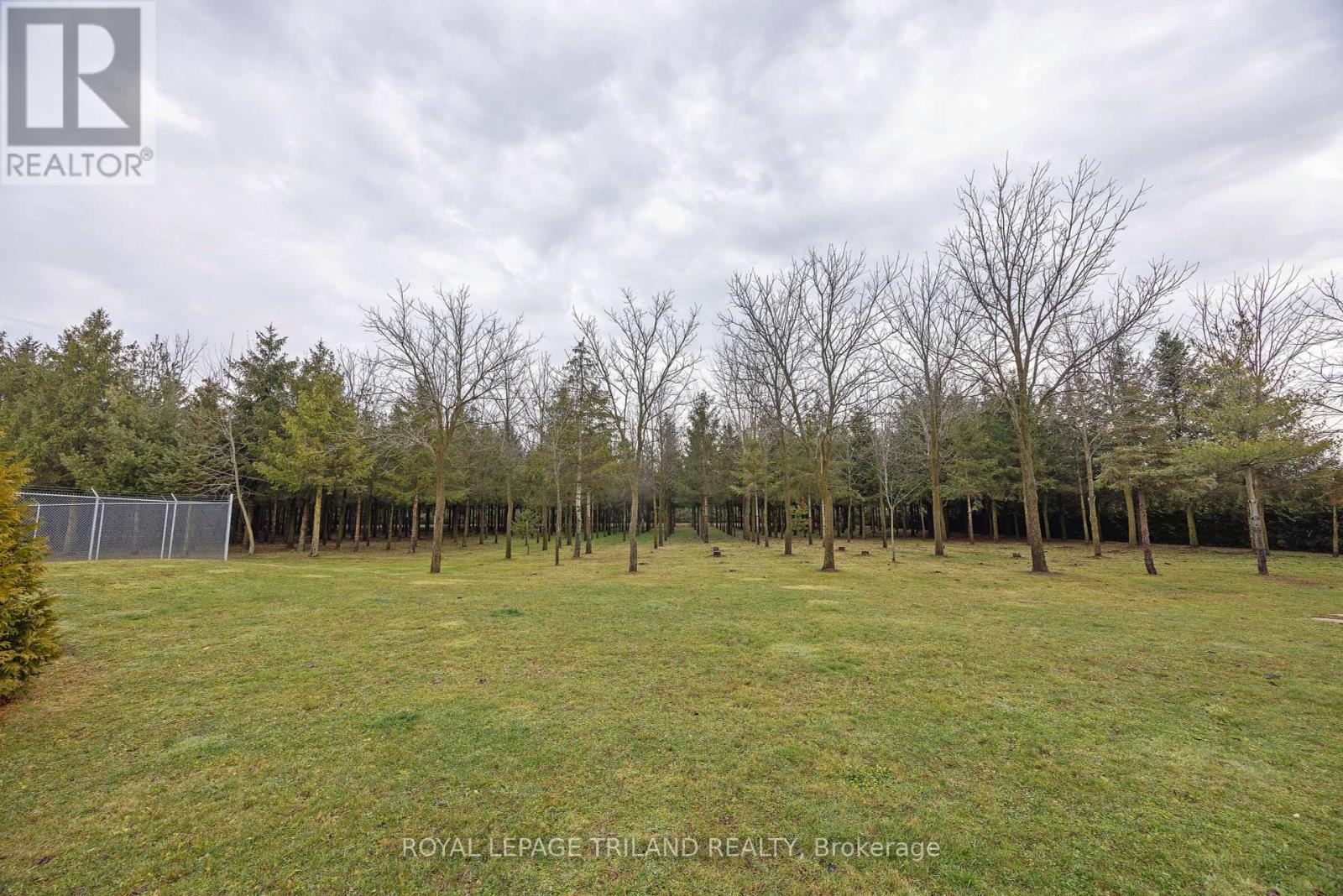 22164 Dundonald Road Property Photo 37