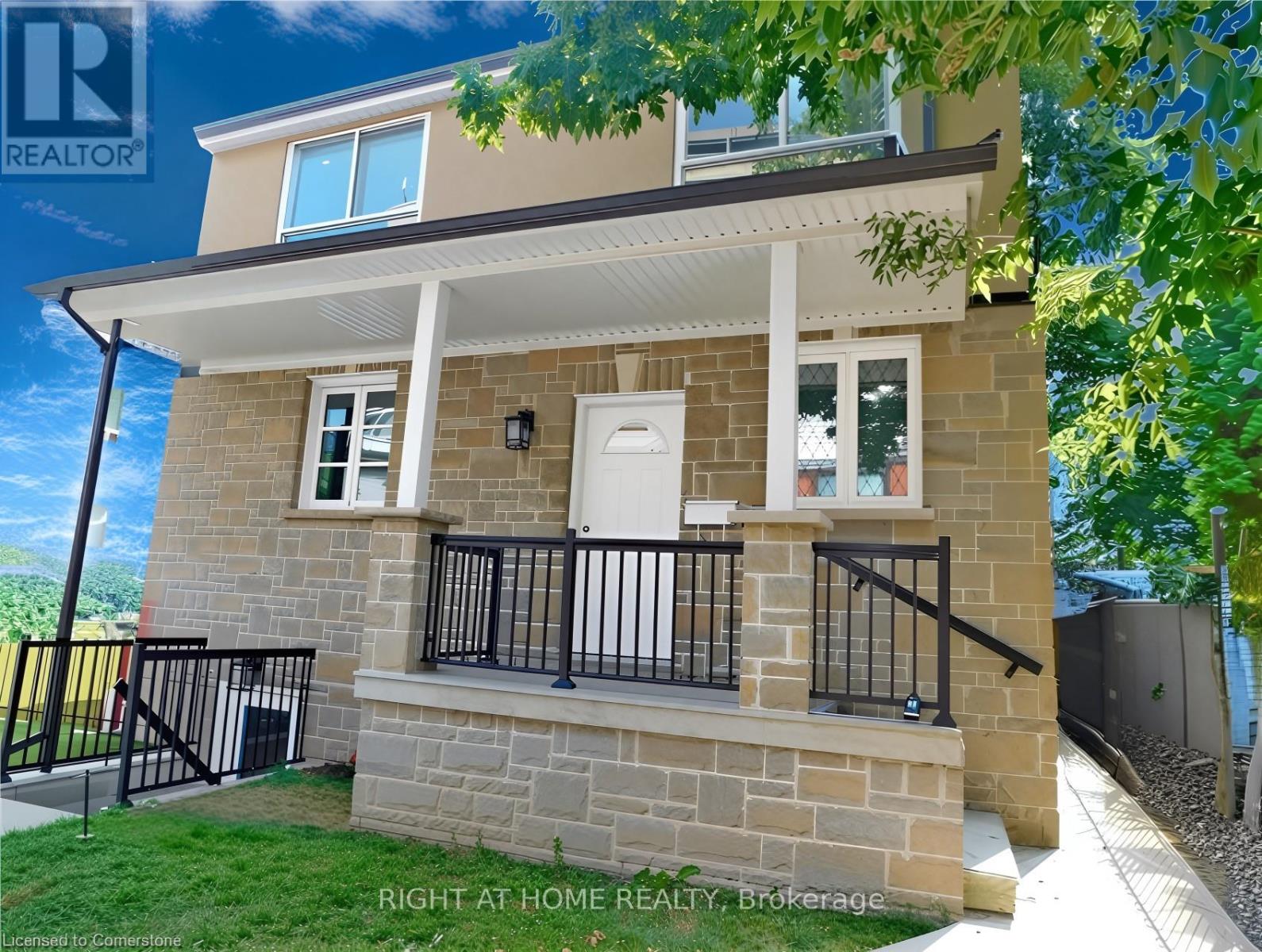 8 Harvey Street Property Photo 1