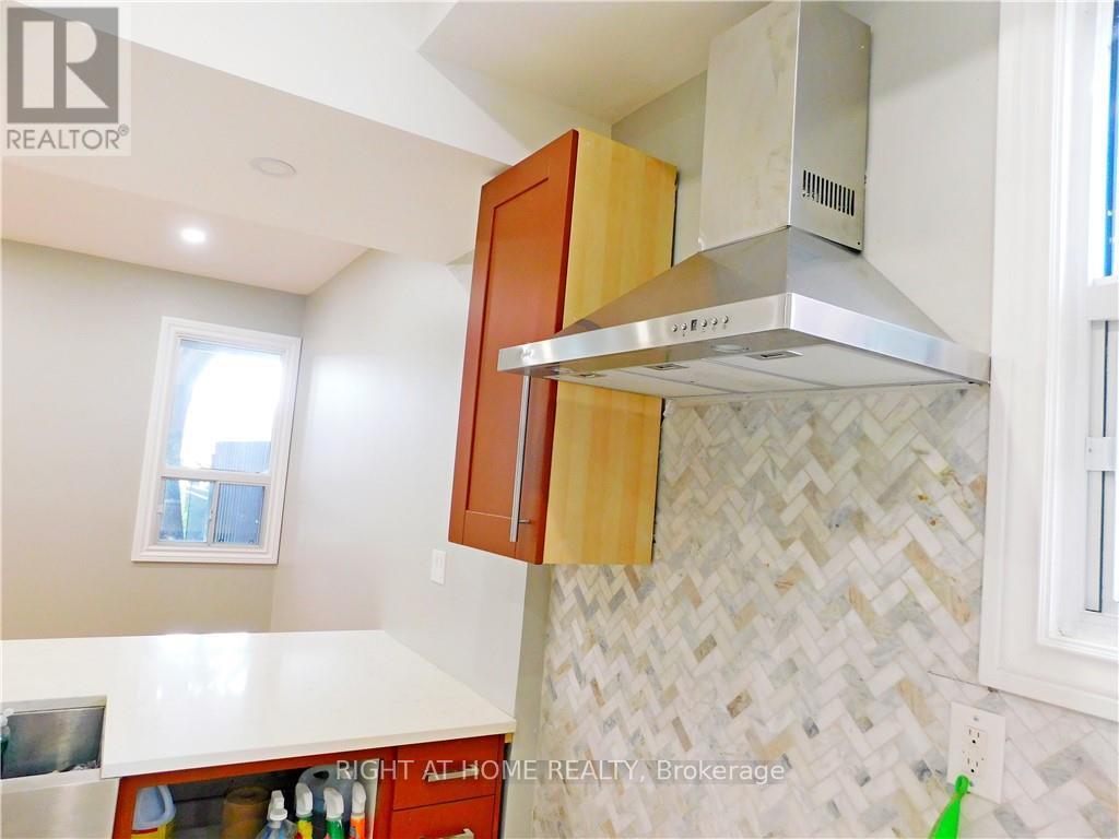 8 Harvey Street Property Photo 10