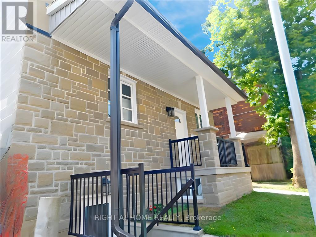 8 Harvey Street Property Photo 25