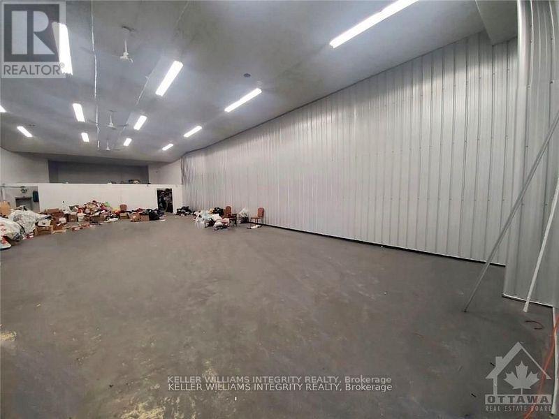 561 St Lawrence Street Property Photo 3