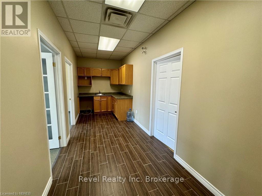 107 - 524 Lakeshore Drive Property Photo 10