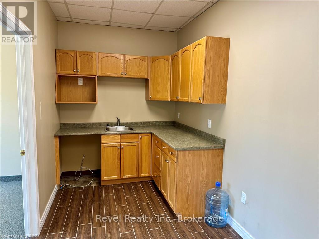 107 - 524 Lakeshore Drive Property Photo 11
