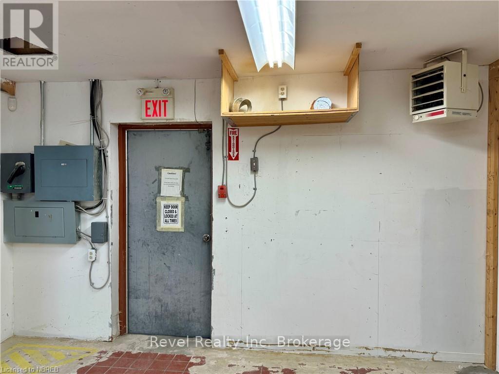 107 - 524 Lakeshore Drive Property Photo 16