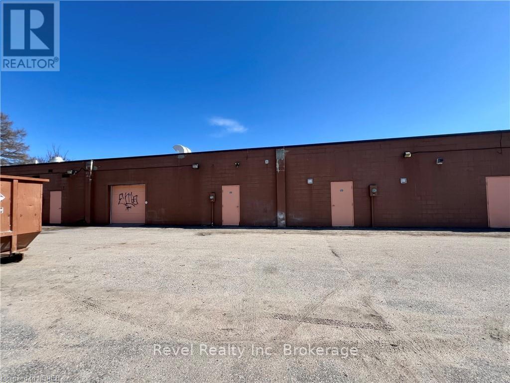 107 - 524 Lakeshore Drive Property Photo 21