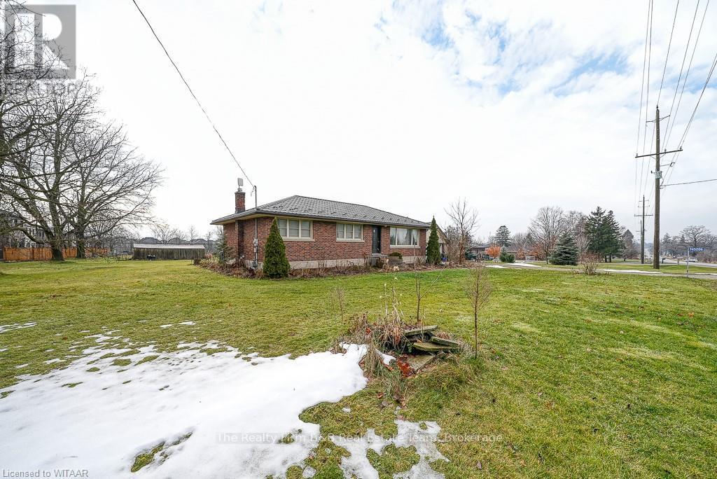 745206 Oxford Rd 17 Property Photo 24