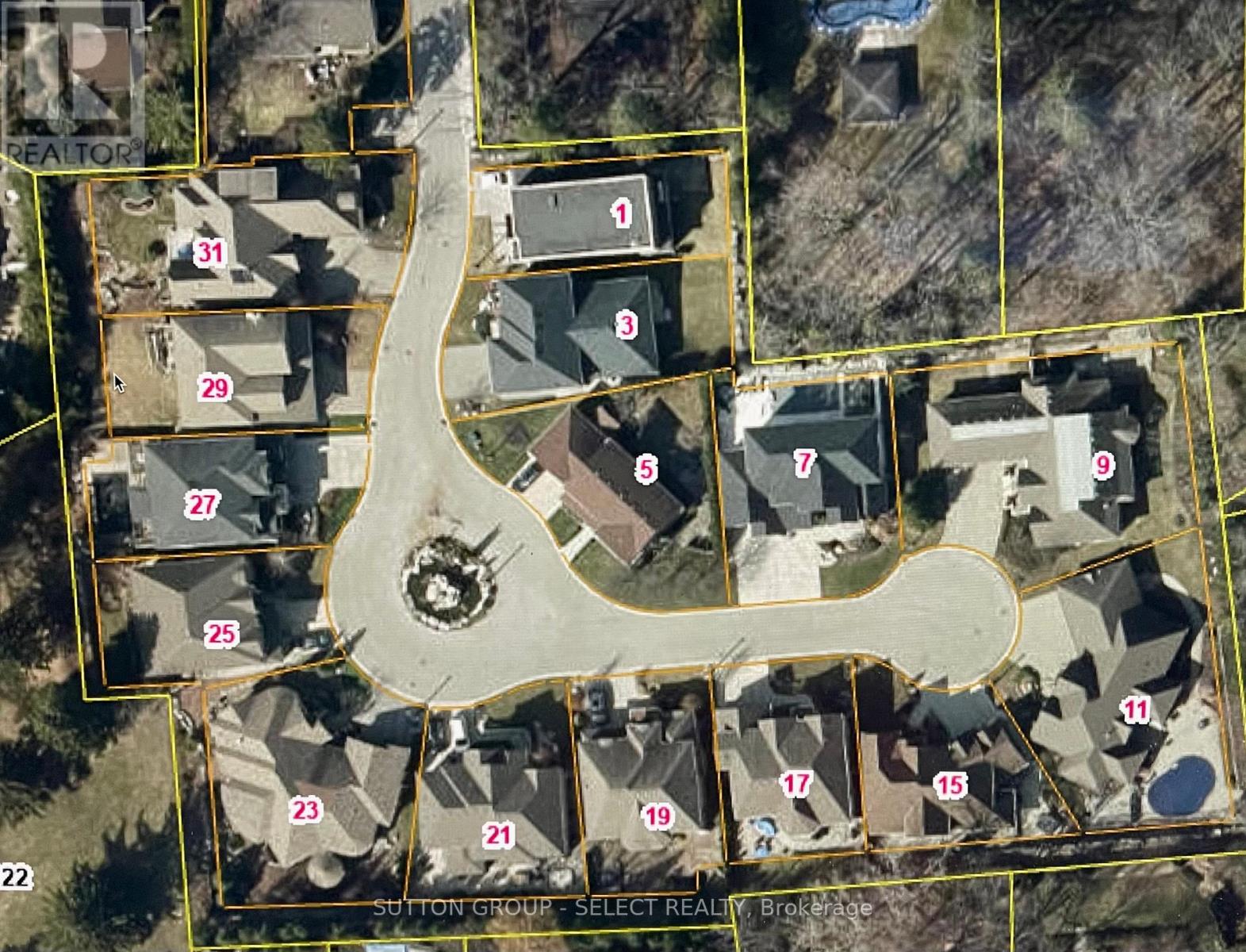 17 - 145 Base Line Road E Property Photo 35