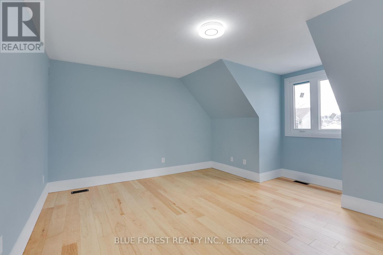 133 Oldham Street Property Photo 29