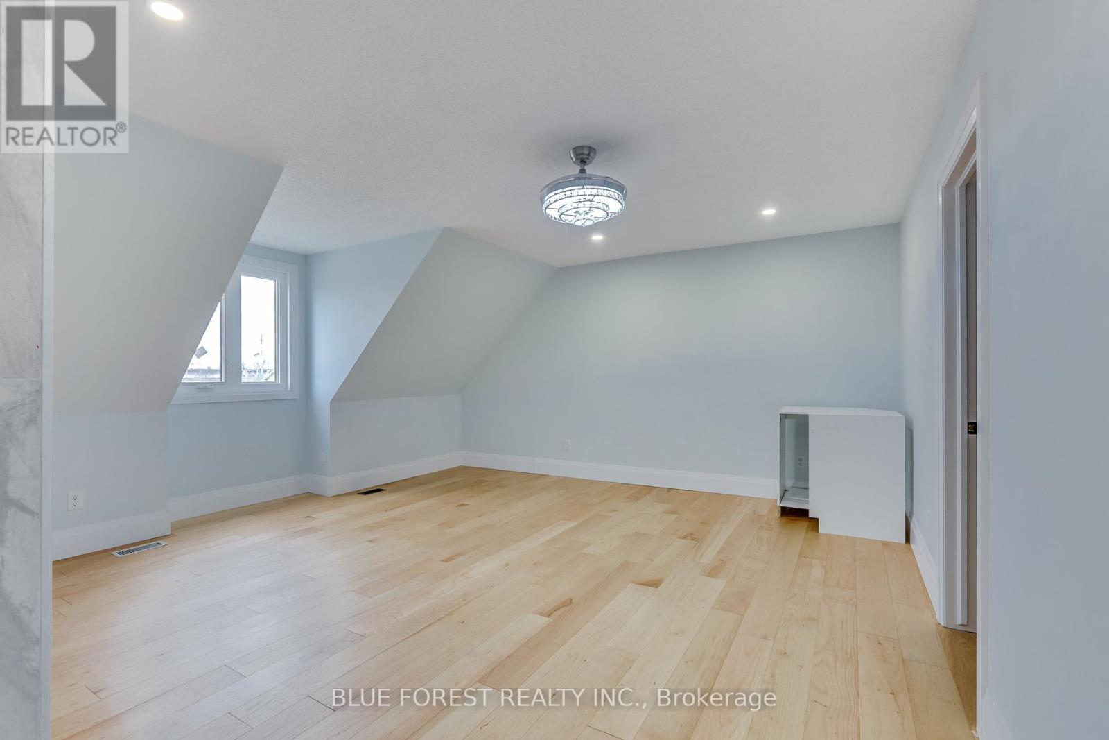 133 Oldham Street Property Photo 34