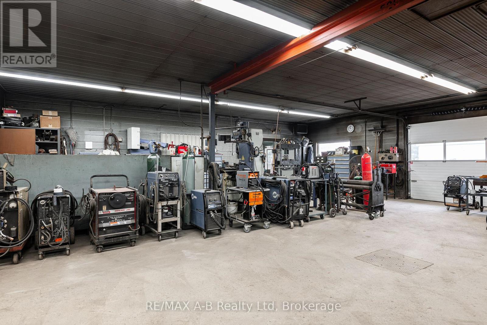 1 Industrial Road Property Photo 5