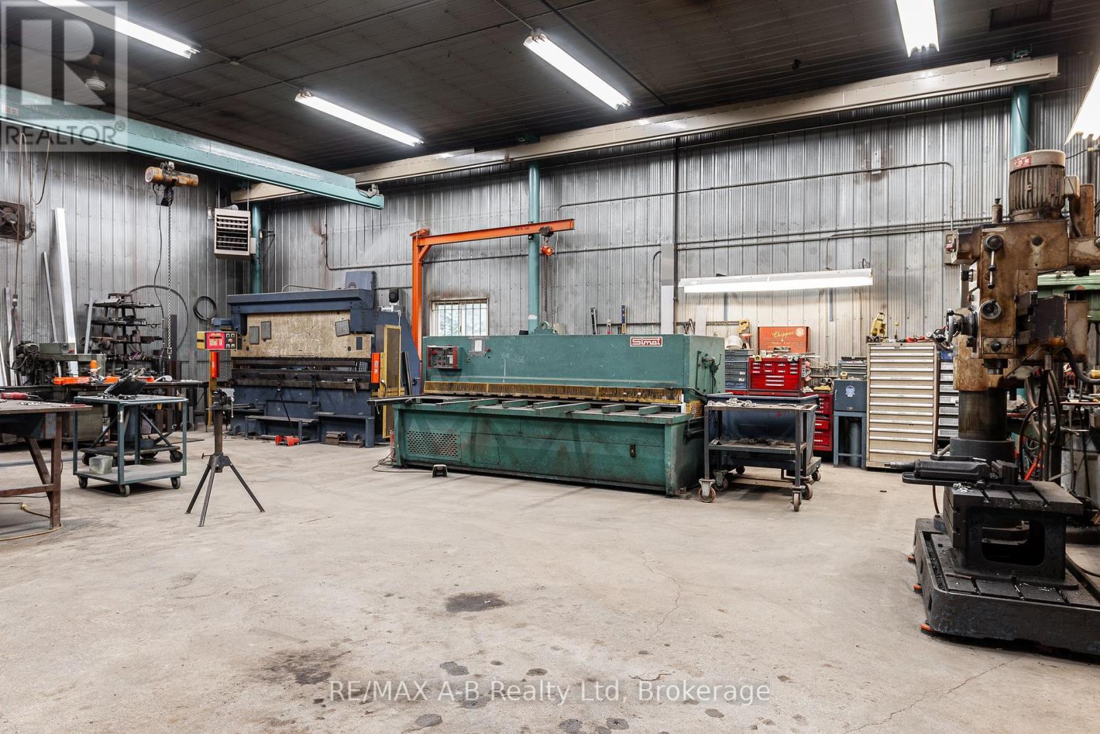 1 Industrial Road Property Photo 10