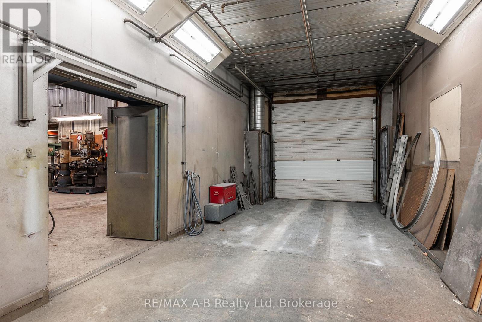 1 Industrial Road Property Photo 14