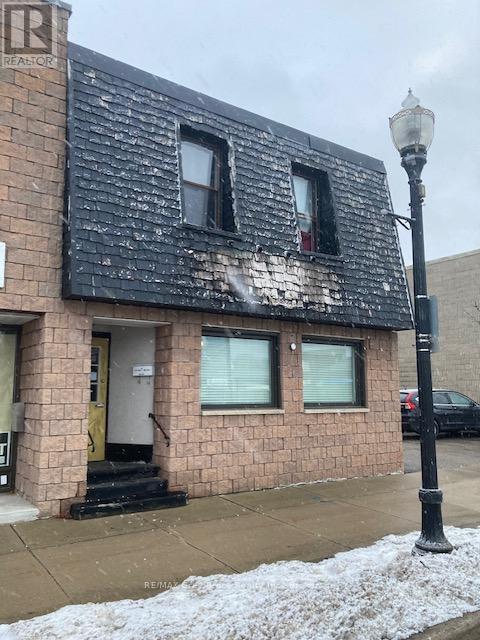 1071 2nd Avenue E Property Photo 3