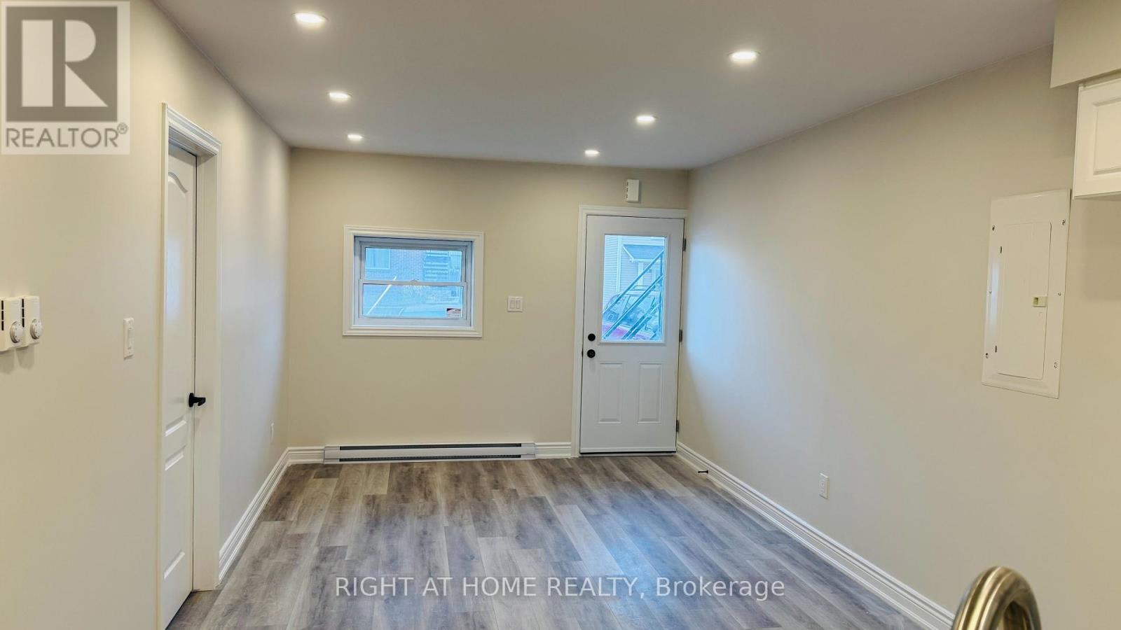 B - 68 Lochiel Street E Property Photo 2