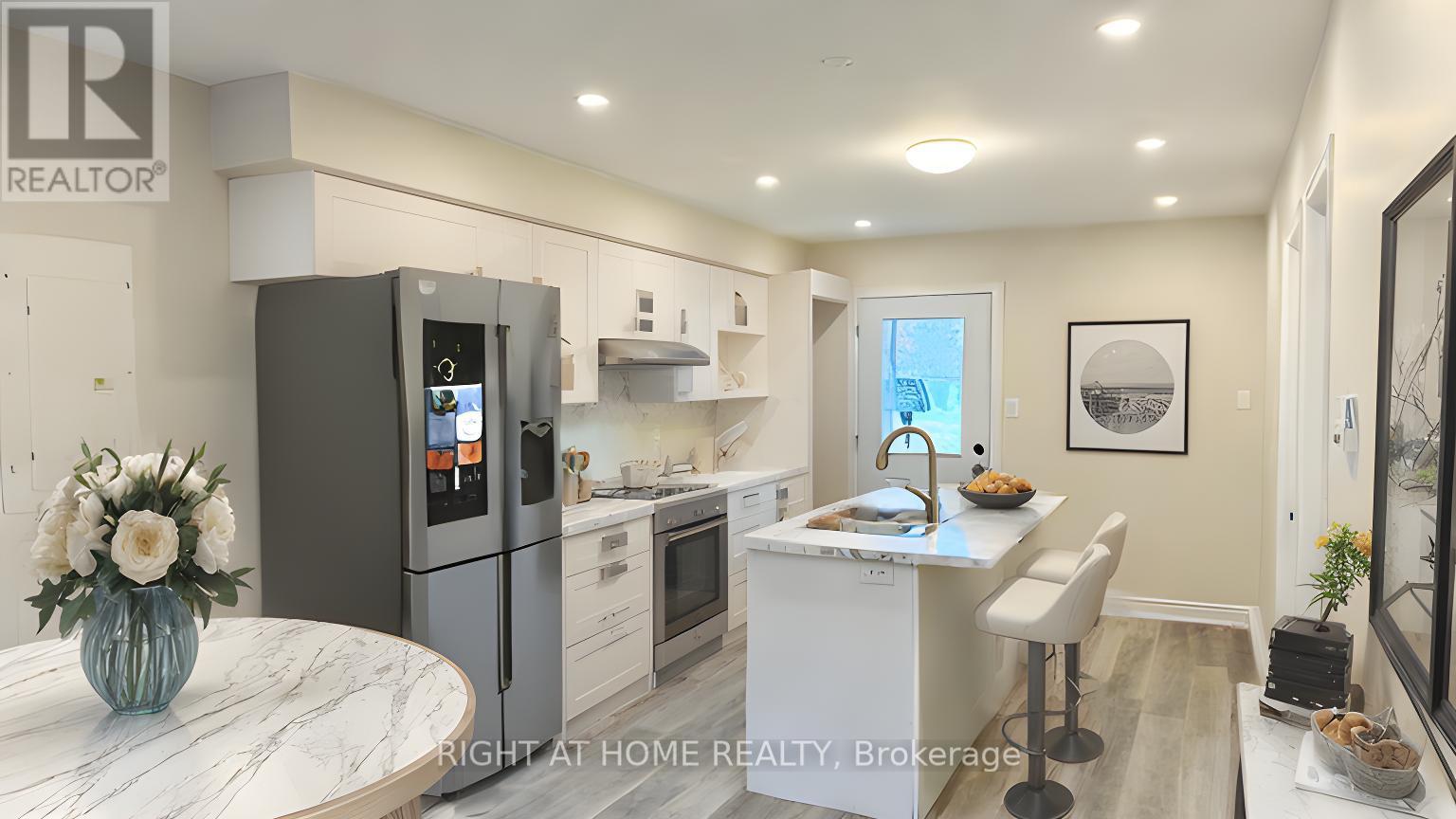 B - 68 Lochiel Street E Property Photo 6