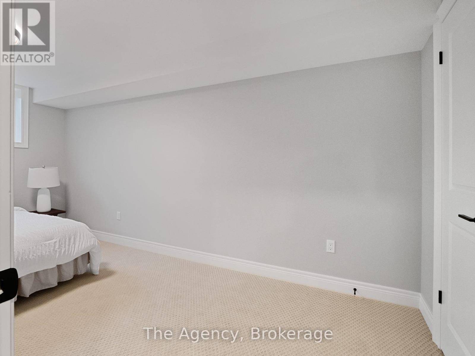 15 Austin Drive S Property Photo 21