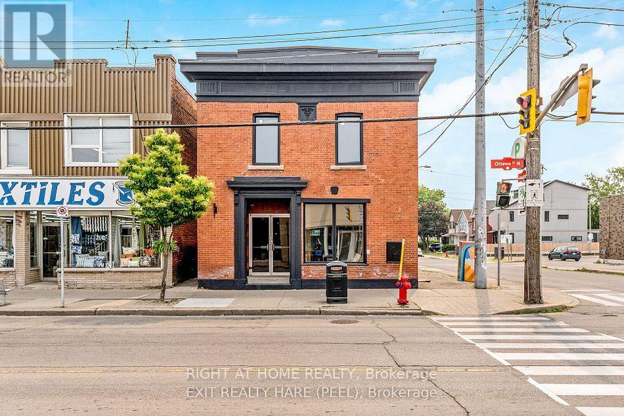 Main - 262 Ottawa Street N Property Photo 1