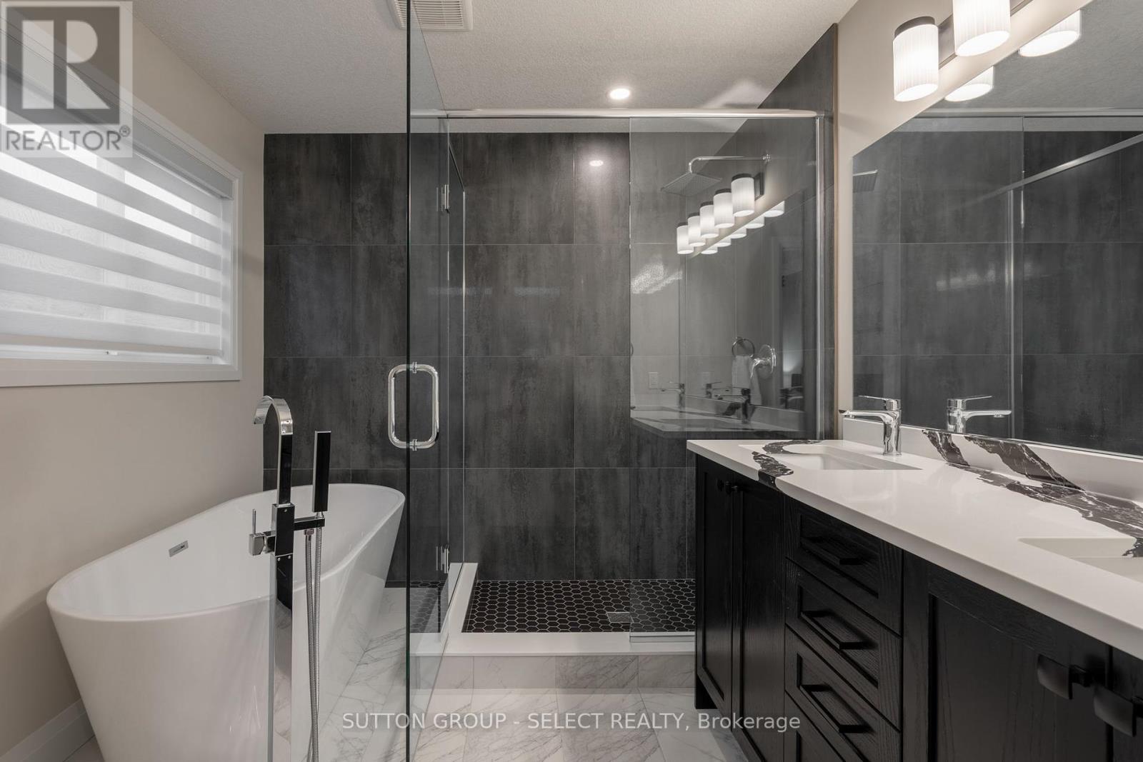 6370 Heathwoods Avenue Property Photo 18
