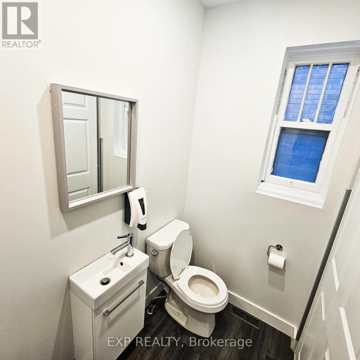 A - 43 Seneca Street Property Photo 12
