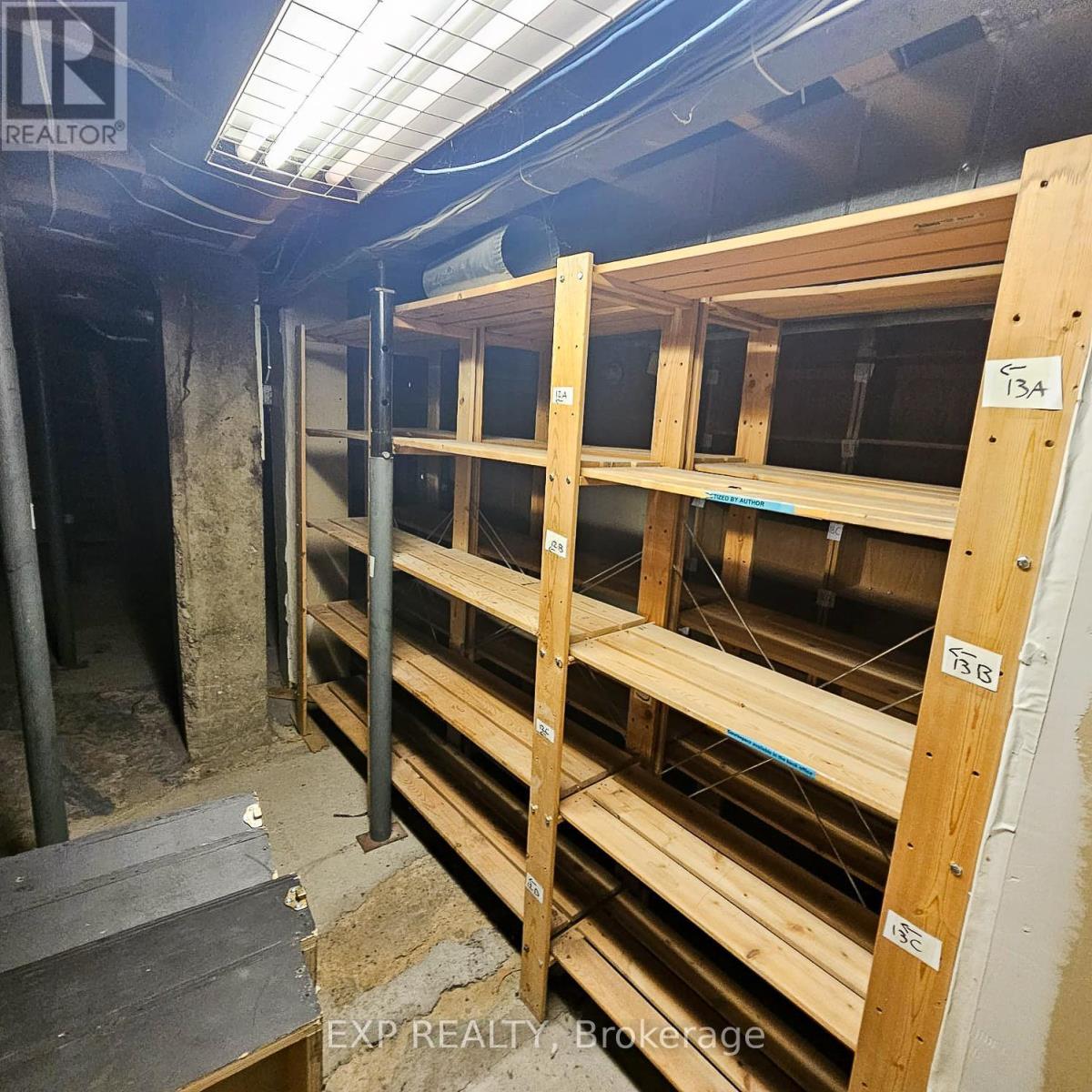 A - 43 Seneca Street Property Photo 25