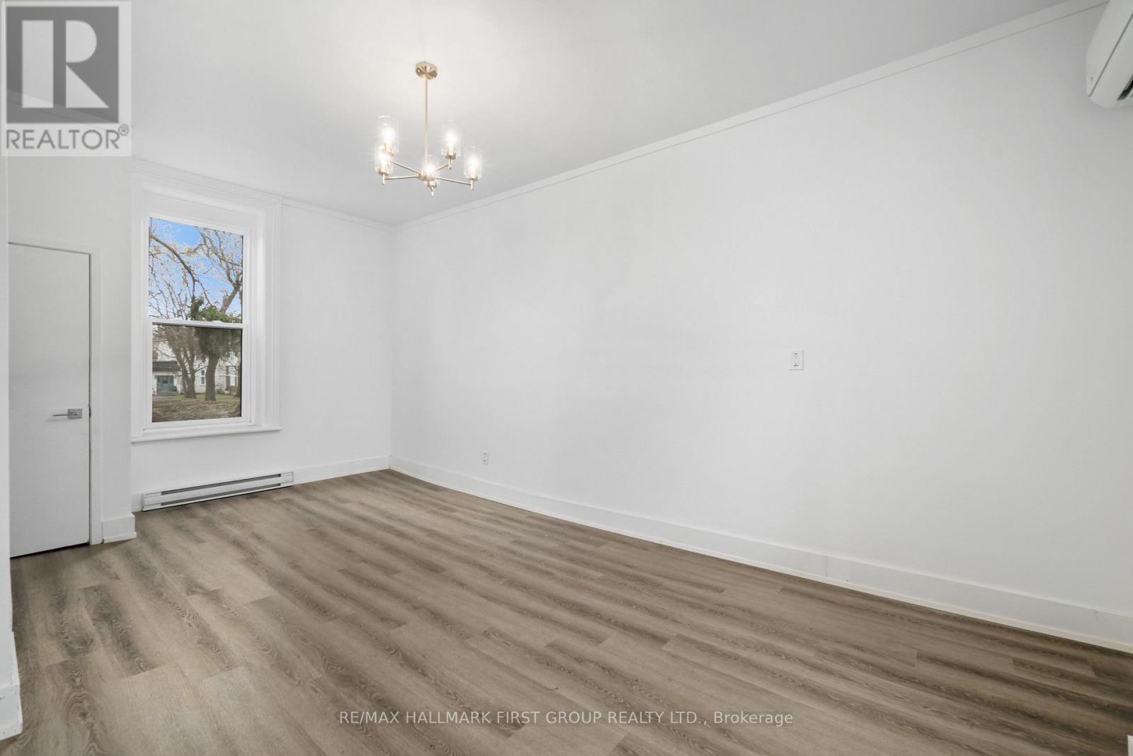 2a - 202 Green Street Property Photo 10