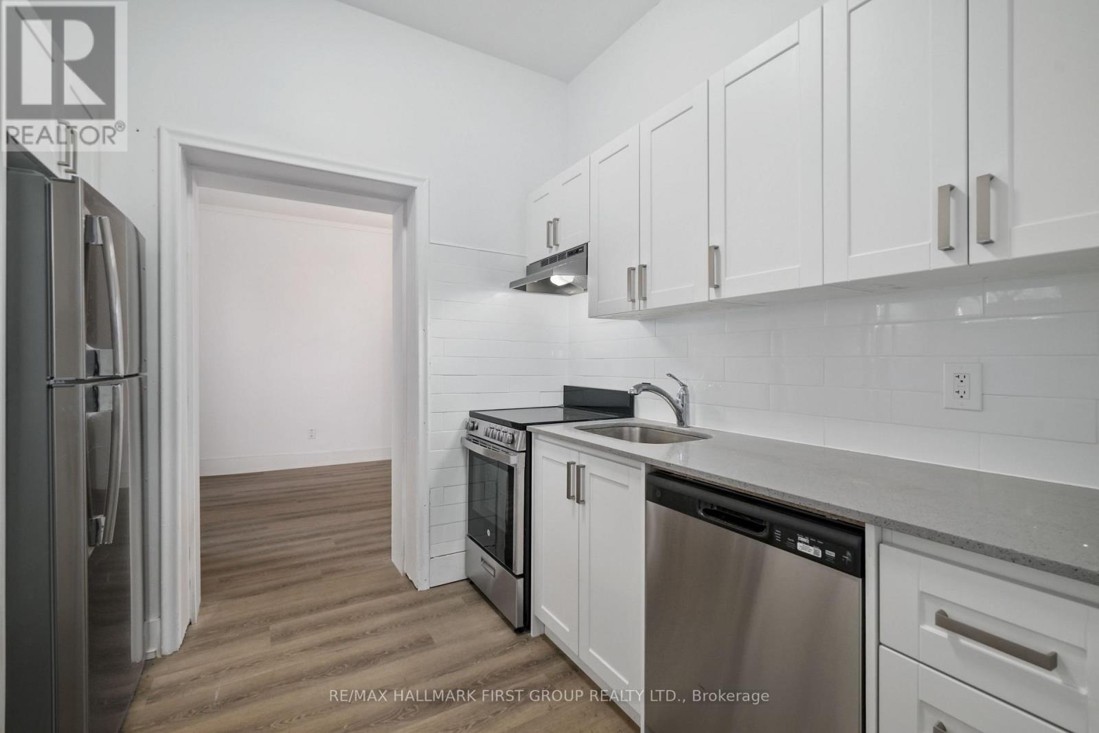 2a - 202 Green Street Property Photo 19