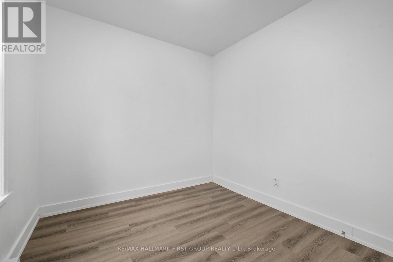 2a - 202 Green Street Property Photo 23