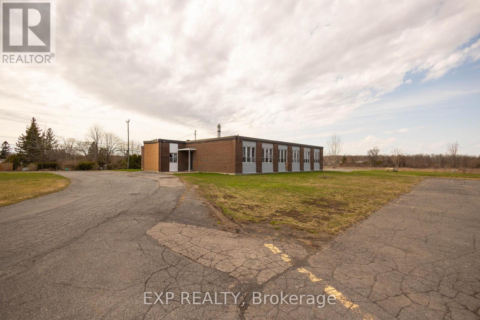 581 Cheryl Street Property Photo 1