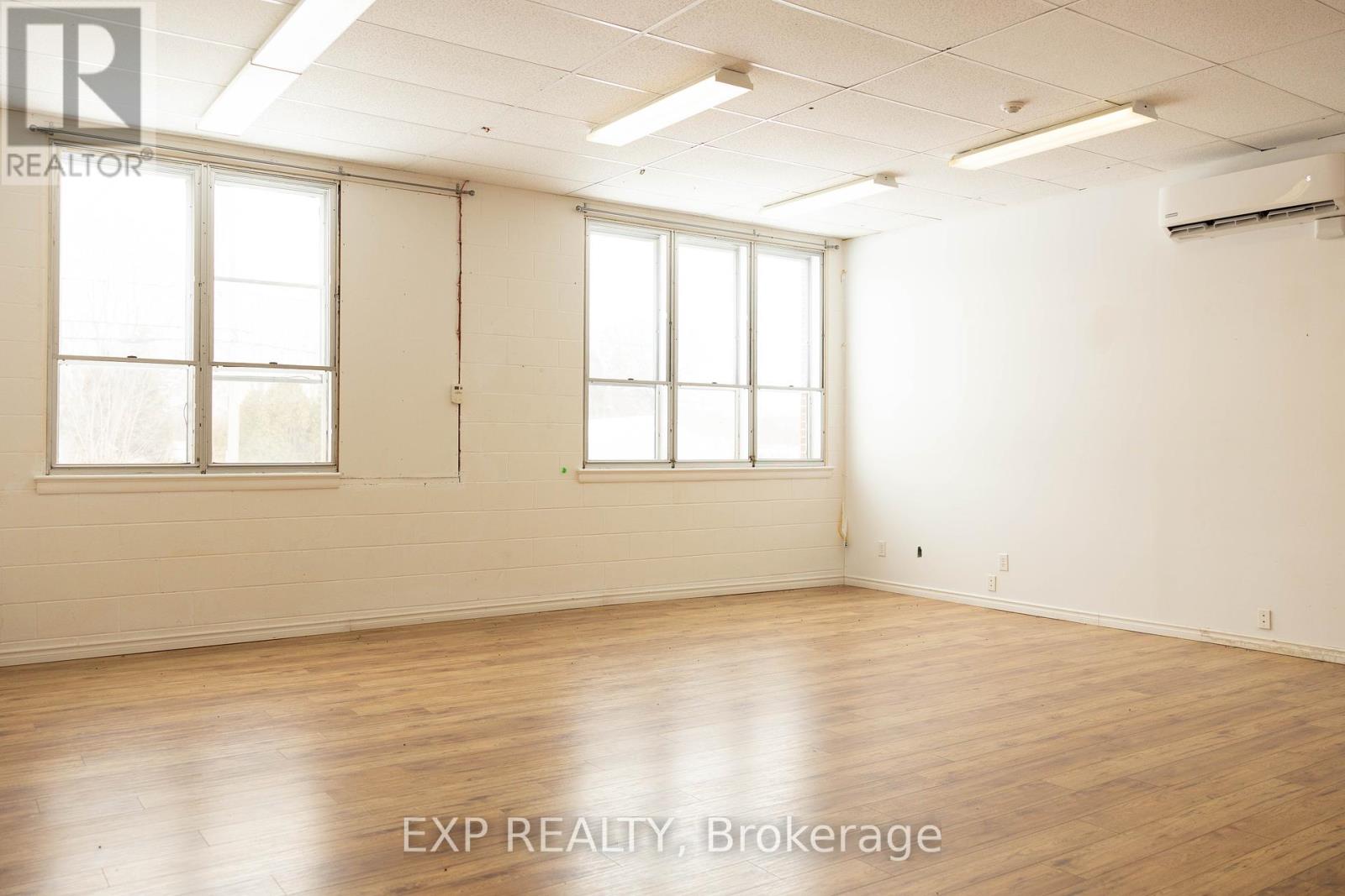 581 Cheryl Street Property Photo 13