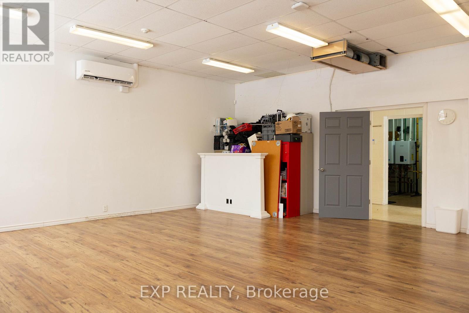 581 Cheryl Street Property Photo 14